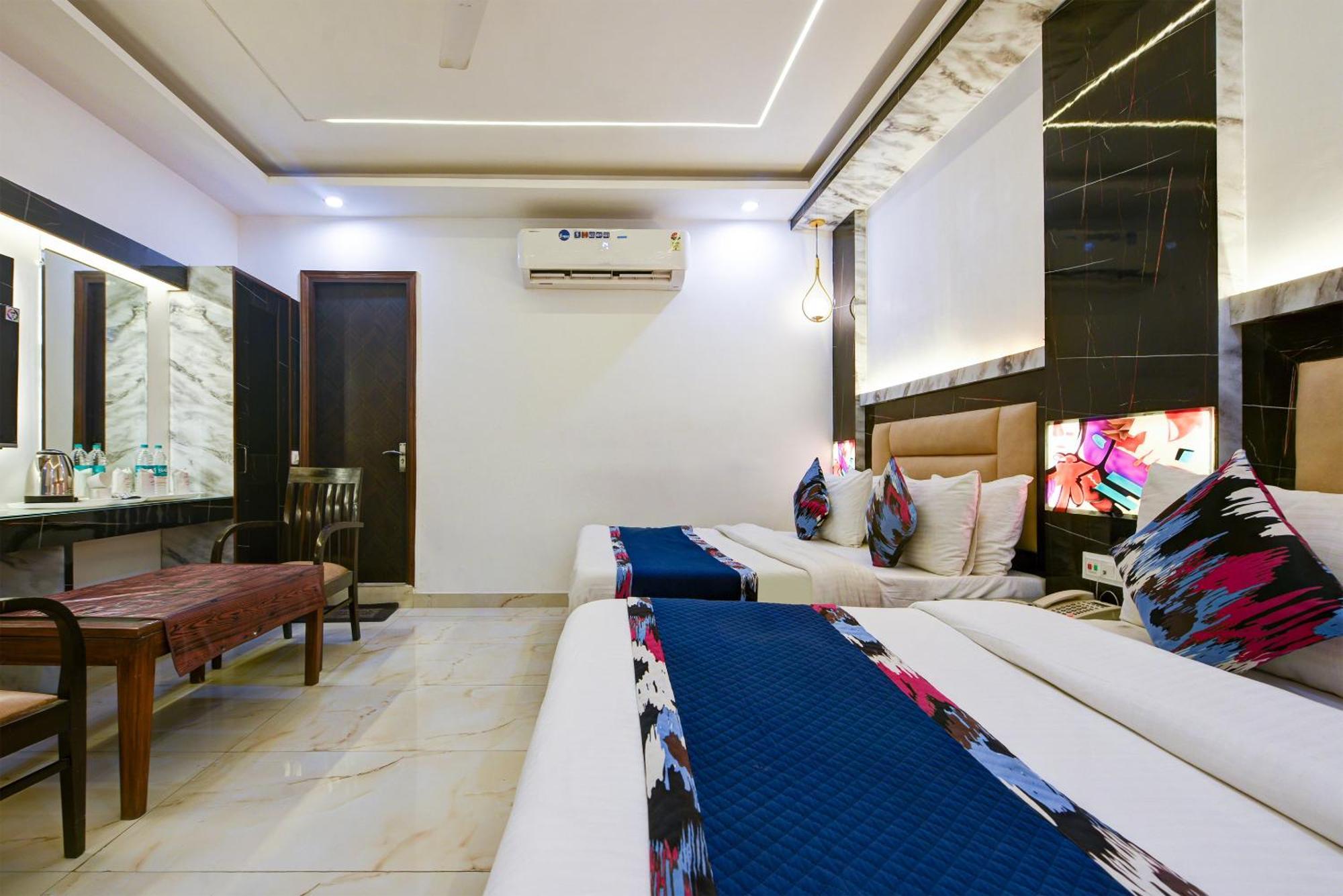 Hotel Shri Vinayak In City Centre At New Delhi Railway Station-By Rcg Hotels Екстериор снимка