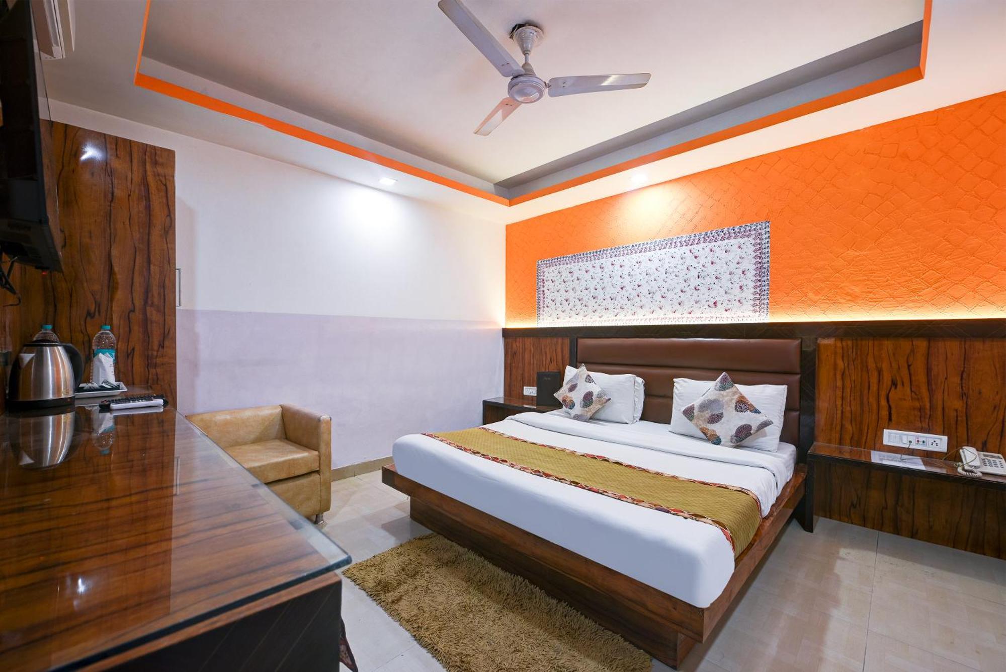 Hotel Shri Vinayak In City Centre At New Delhi Railway Station-By Rcg Hotels Екстериор снимка