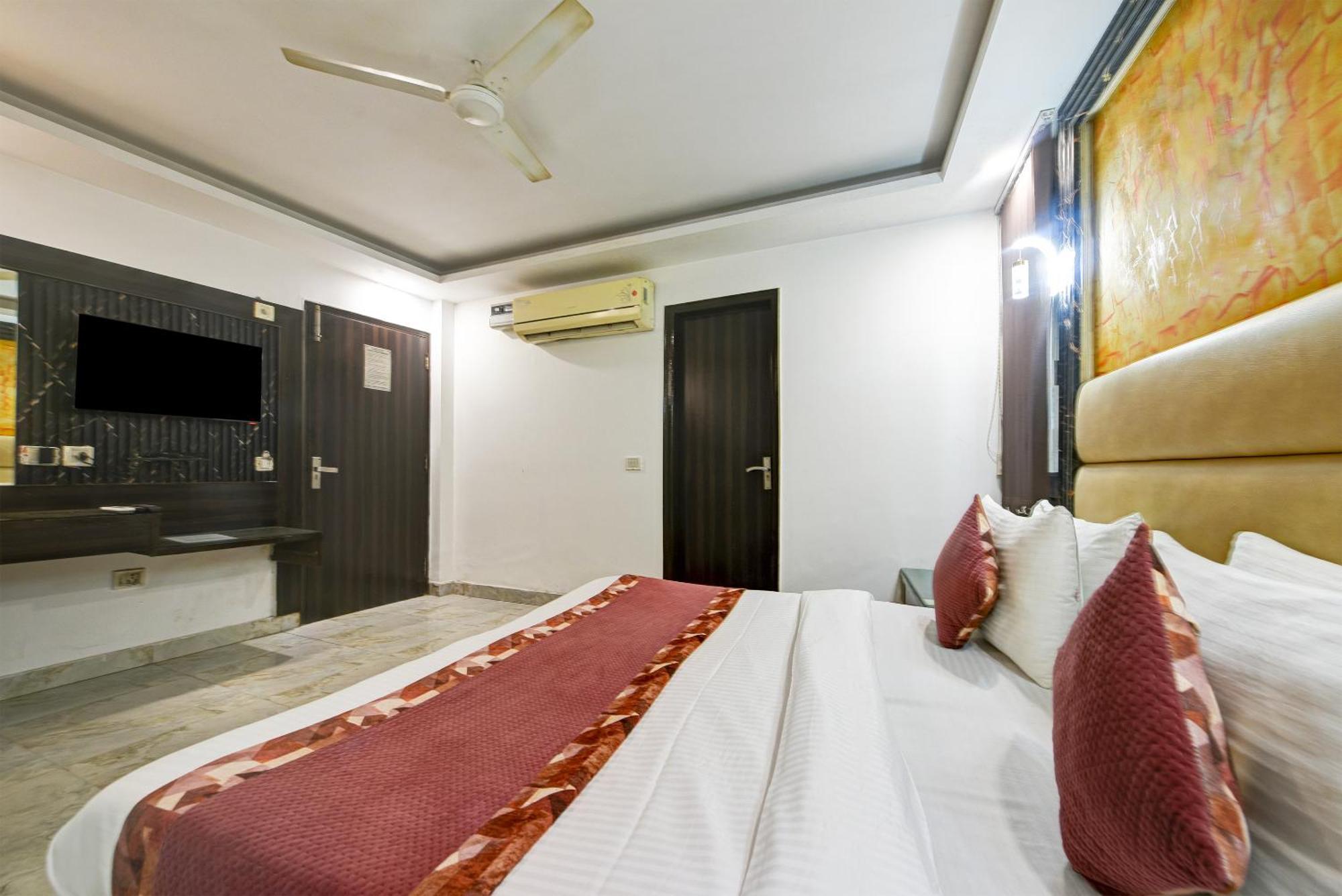 Hotel Shri Vinayak In City Centre At New Delhi Railway Station-By Rcg Hotels Екстериор снимка