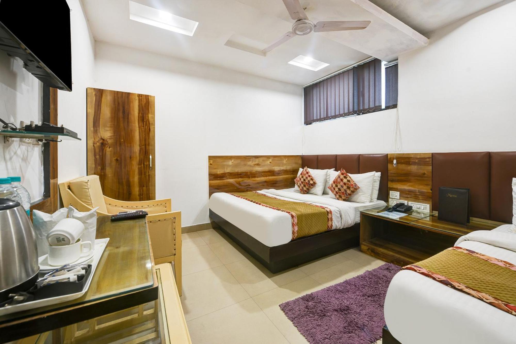 Hotel Shri Vinayak In City Centre At New Delhi Railway Station-By Rcg Hotels Екстериор снимка