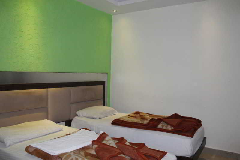 Hotel Shri Vinayak In City Centre At New Delhi Railway Station-By Rcg Hotels Екстериор снимка