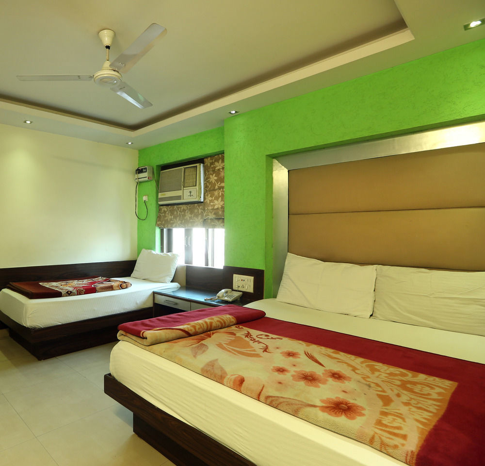 Hotel Shri Vinayak In City Centre At New Delhi Railway Station-By Rcg Hotels Екстериор снимка